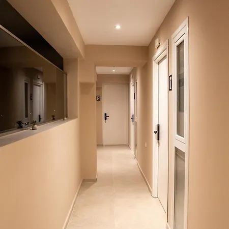 Azilo Urban * Città di Kos